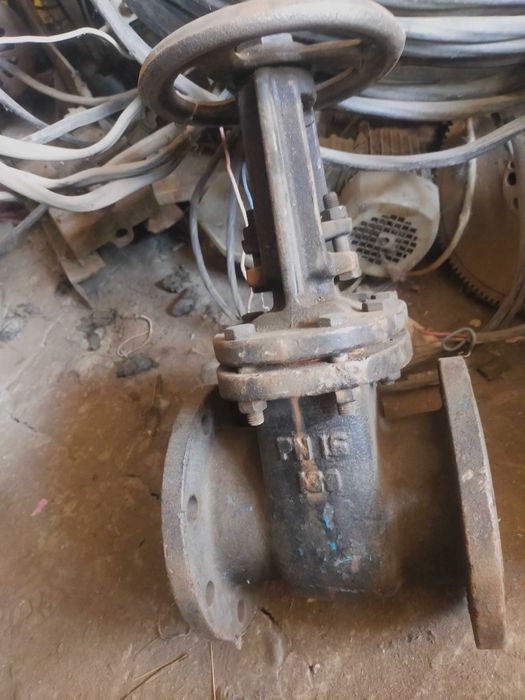 Задвижки разные,сталь, чугун