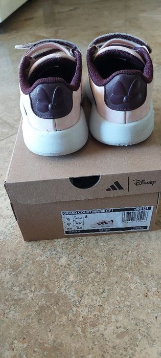 Adidasi Adidas nr 27