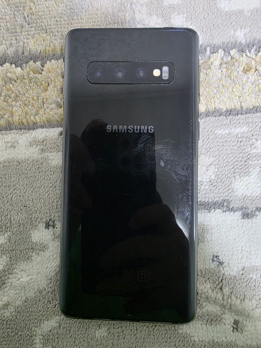 Samsung S 10 128гб память