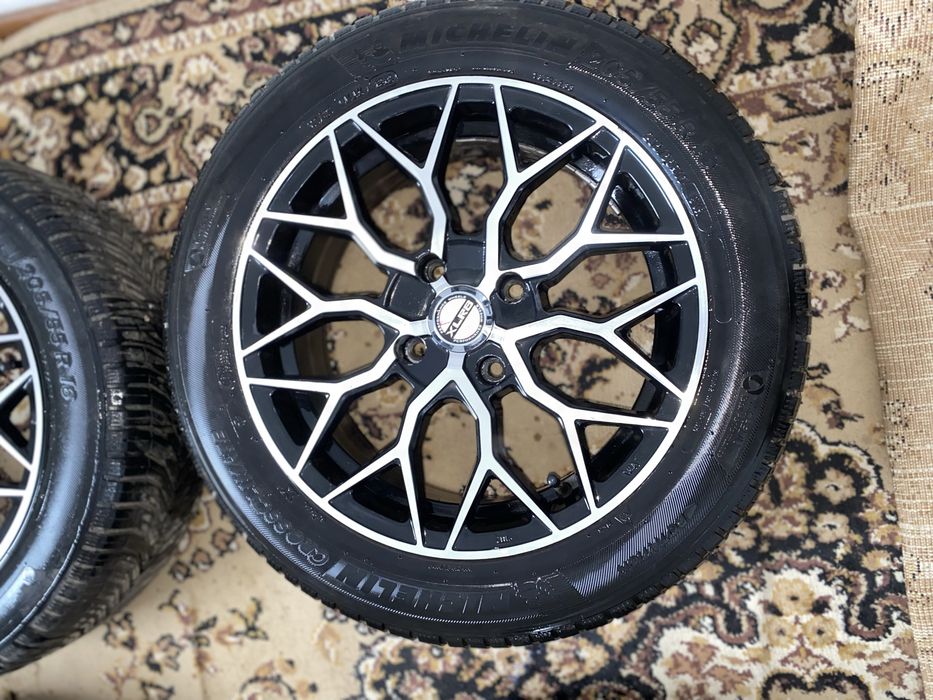 в прлдаже комплект шин michelin и дисков xlr8 в отличнои состоянии
