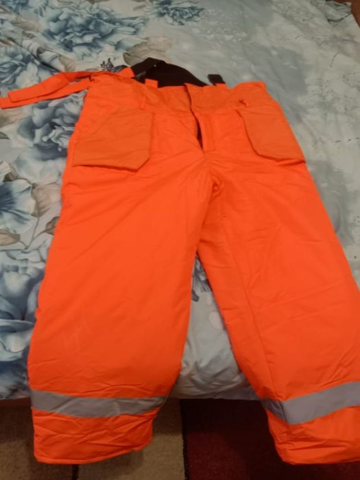 Продам спецодежду зимнюю