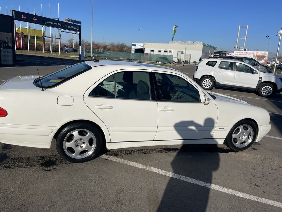 Mercedes Benz E 220 CDI 2002