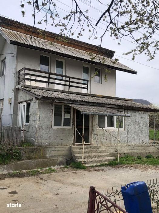 Casa P+M 88 mp, teren 496 mp, langa Cetatea Ciceului – Ciceu Corabia