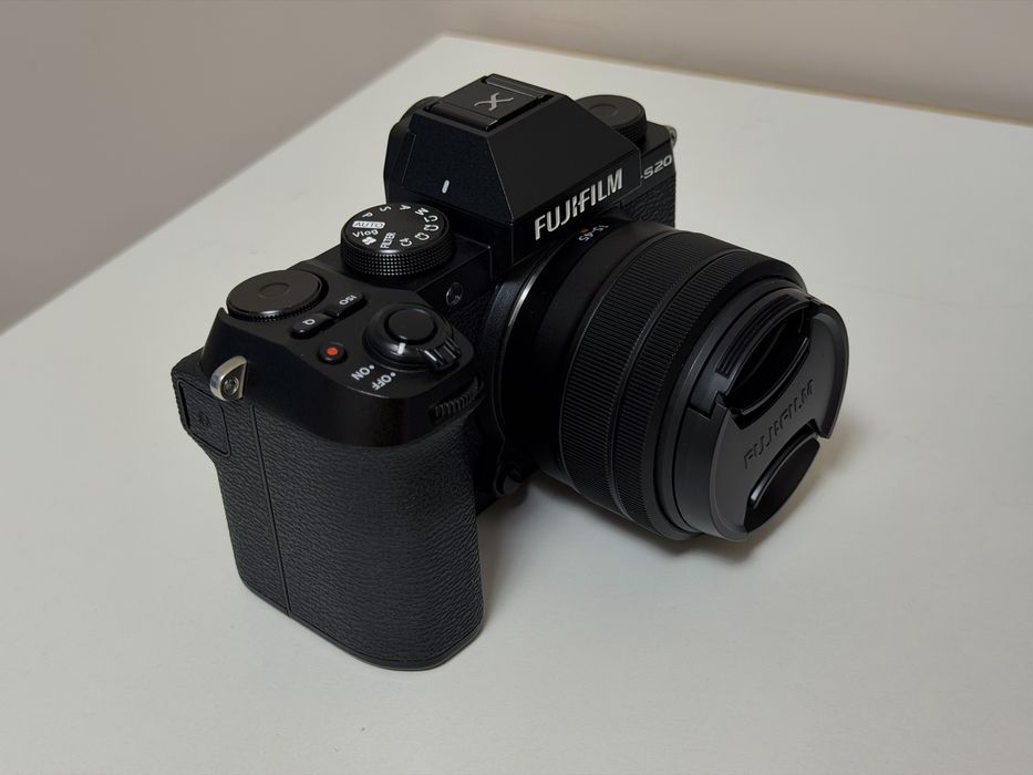 Продам Fujifilm X-S20