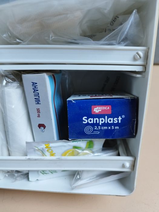 Аптечка домашна, битова