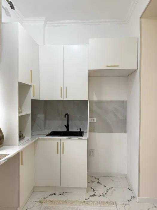 СРОЧНО !! Продаётся квартира в Яшнабаде 2/5/8 ( 55 кв/м ) Azia House