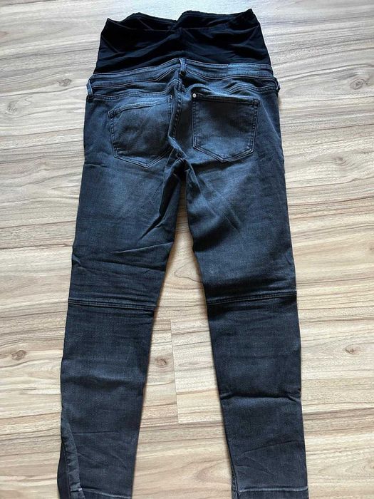 Blugi gravida, mamica