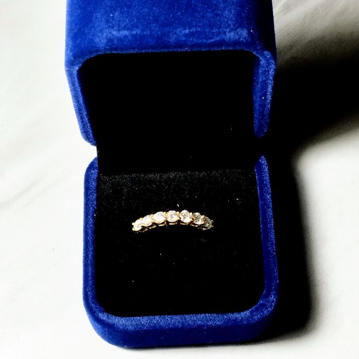 Кольцо-дорожка с бриллиантами