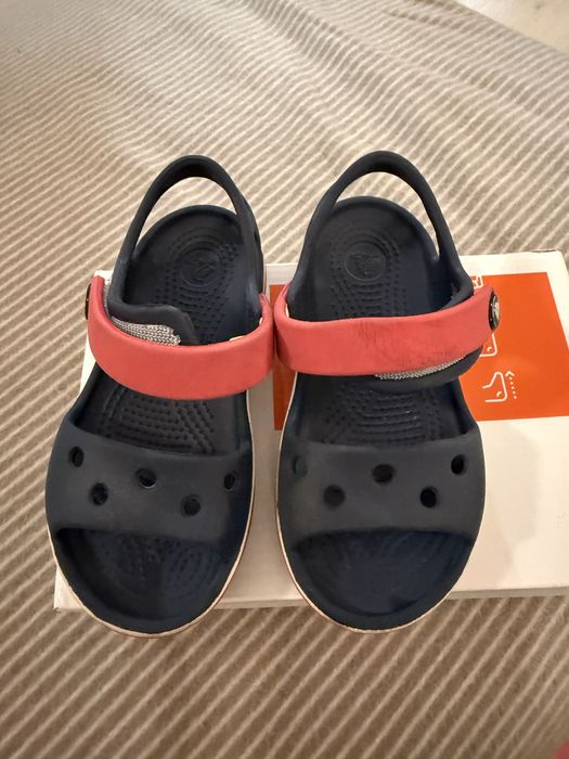 Детски сандали на Crocs …..
