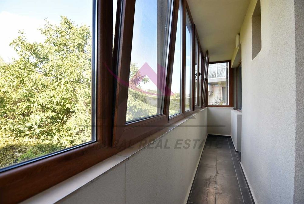 Продава се Двустаен апартамент в Варна, Бриз - 71 кв.м за 2465 €/кв.м - Снимка #7