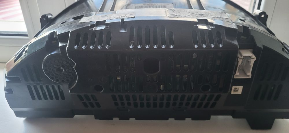 Продам щиток прибор на мерседес  w211