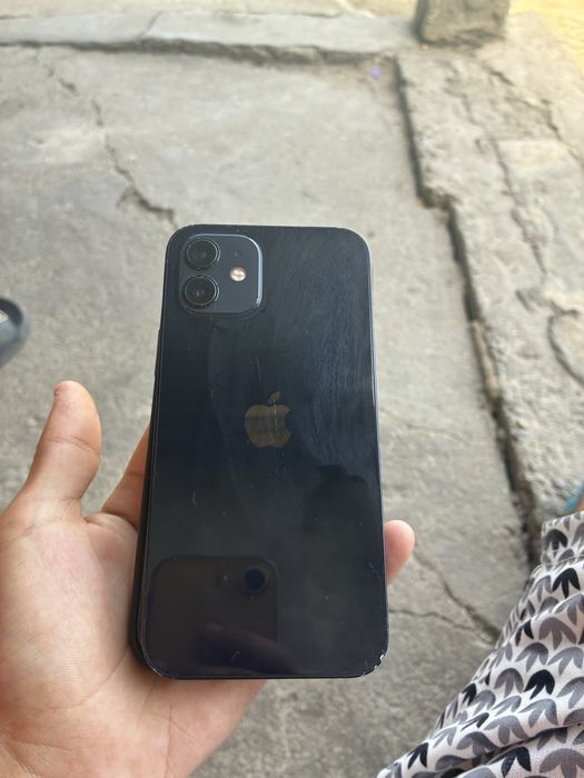 Vand Iphone 12 simplu negociabil