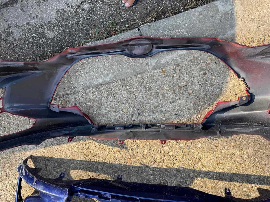Предни брони Тойота Ярис Toyota Yaris IV само за 60Eur. броя 52119-K0050 52119-K0060