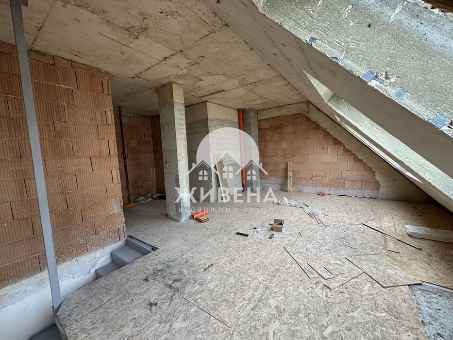 Продава 3-стаен мезонет, До ключ, кв. Победа, площ 80 кв.м