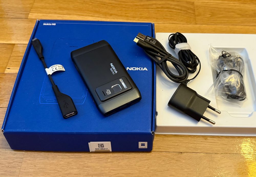 Telefon Nokia N8 CA NOU ! Pachet complet ! Original classic