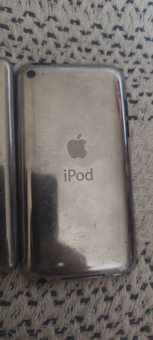 ipod classic 80gb ipod touch 8gb