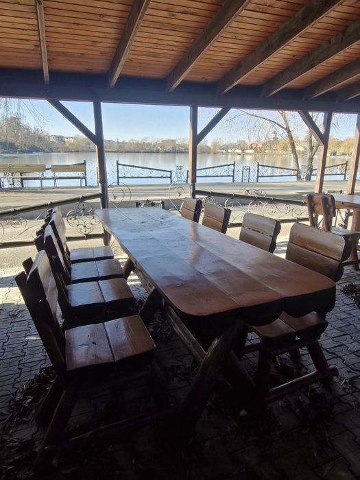 Mobilier Rustic compus din Scaune si Mese