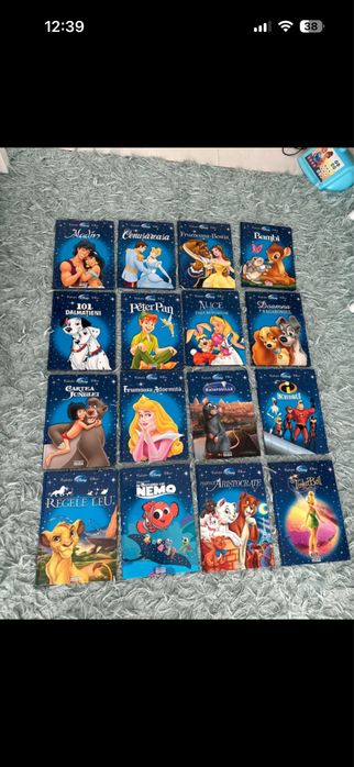 Carti Disney 20 lei bucata sau toate la 290 lei