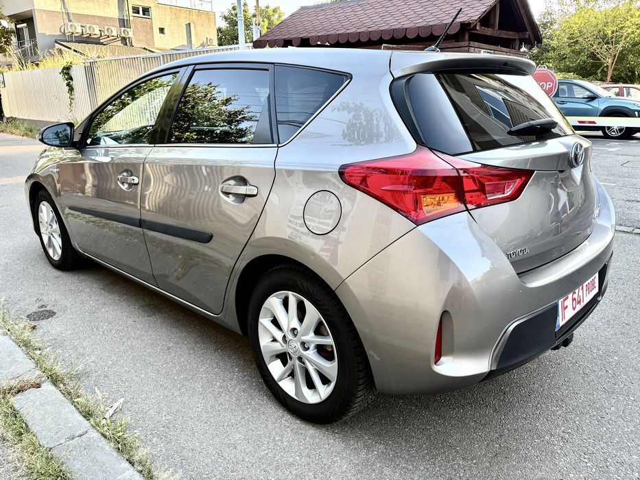 TOYOTA Auris 2015 — imagine 4