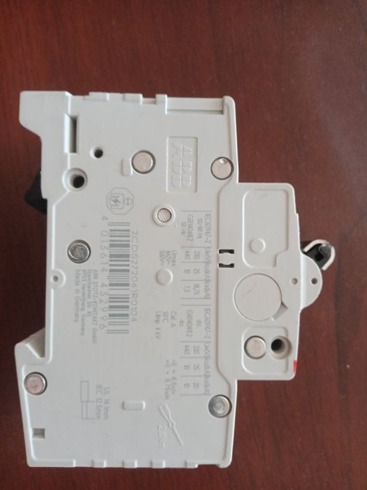 Автоматический выключатель ABB