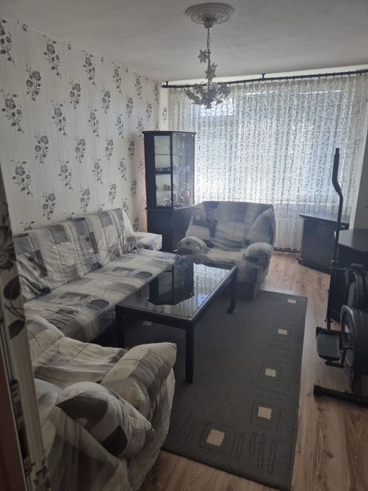 Дава се под наем Двустаен апартамент в Божурище - 68 кв.м за 510 € - Снимка #2