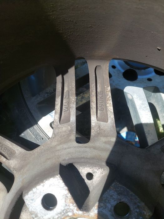 Продавам 18" джанти за Mercedes + зимни гуми Bridgestone Blizzak + болтове