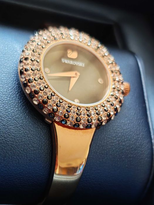 Дамски часовник Swarovski Crystal Rose 5 АТМ - произведен в Швейцария