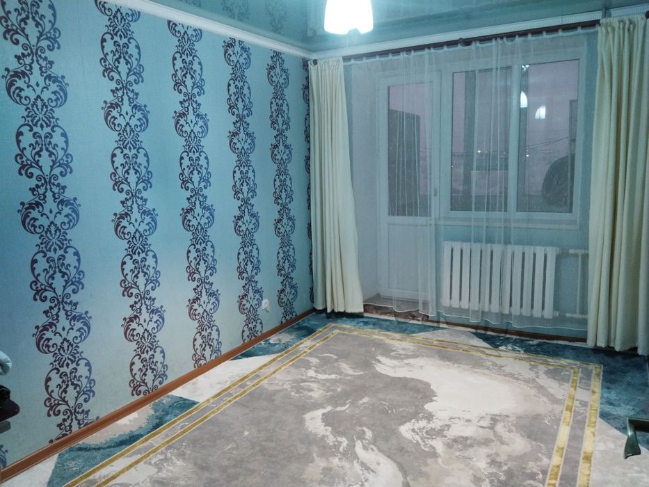 Екі бөлмелі квартира жалға беріледі.