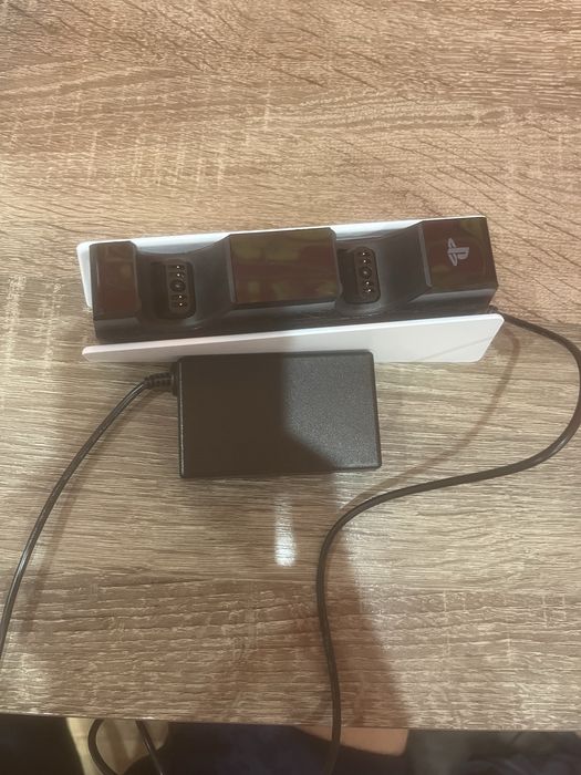 Зарядка для джостиков PS5