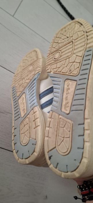 Adidasi piele  marima 36 adidas