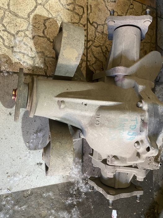 Задний редуктор Сузуки гранд витара 2.0