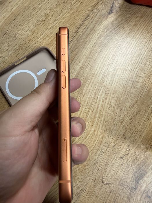 Айфон 17 про 256гб симкартой