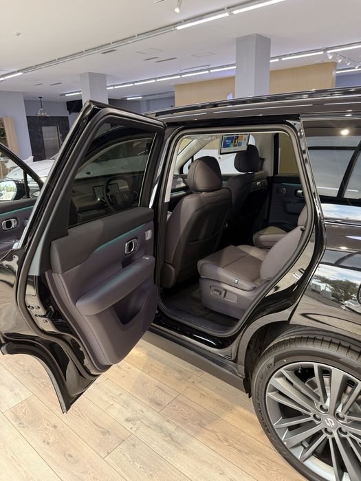 leapmotor c-16 hybrid 2025