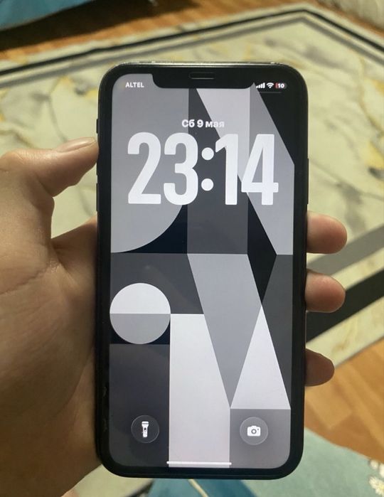 IPhone 11 64 гб.