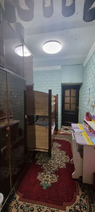 Eshonguzar hokimyat yonida