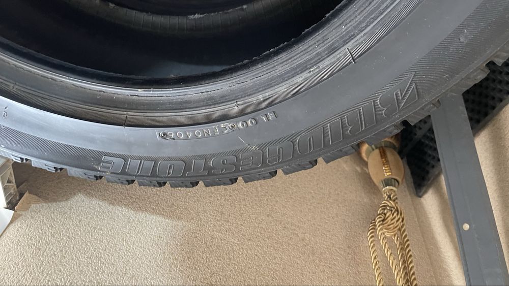 Продам шины зимние