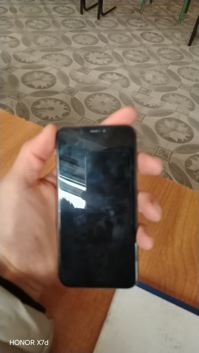 Iphone xs holati yaxw