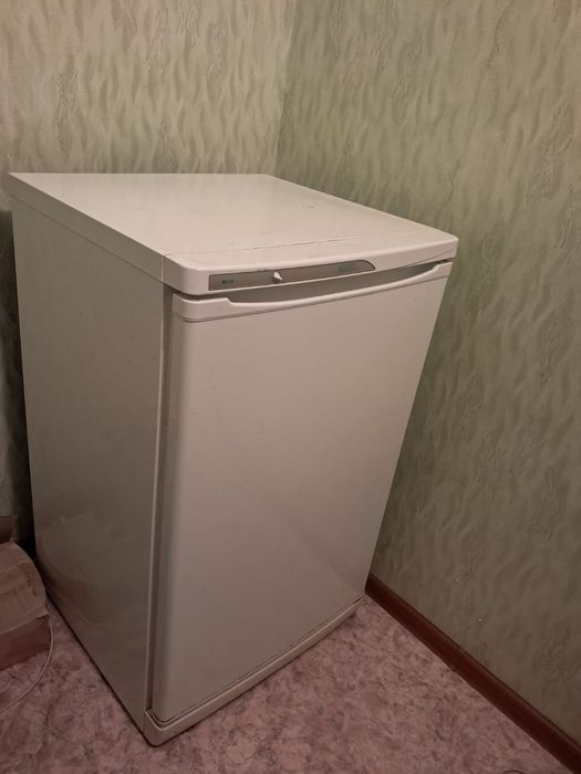 Продам морозильную камеру