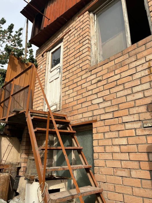 Дом недалеко от Паркентского рынка, НЕ МАКЛЕР