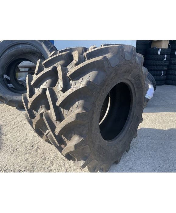380/70 r20 bkt agrimax rt765 132a8/b tl 3807020  Cauciucuri tractor, Fiat, Case, Fendt, John Deere, New Holland, Massey Ferguson, UTB   Cauciucuri tra