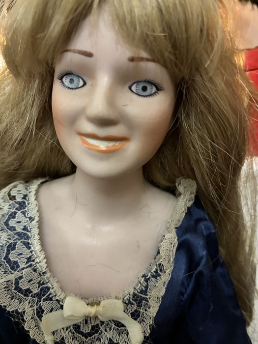 Порцеланови кукли