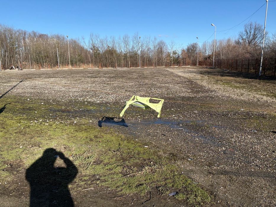 Vand sau inchiriez parcare camioane