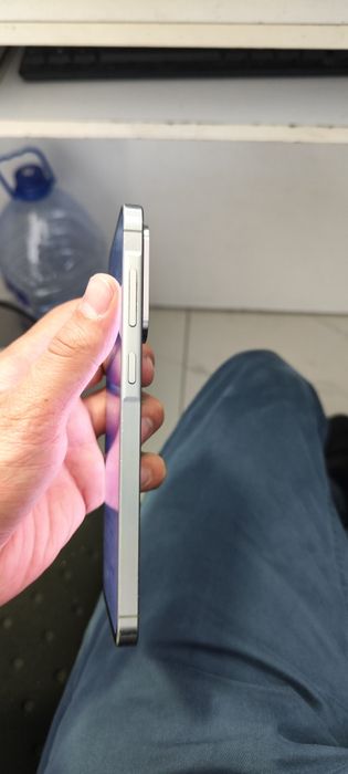 Samsung A56gb    12 256gb