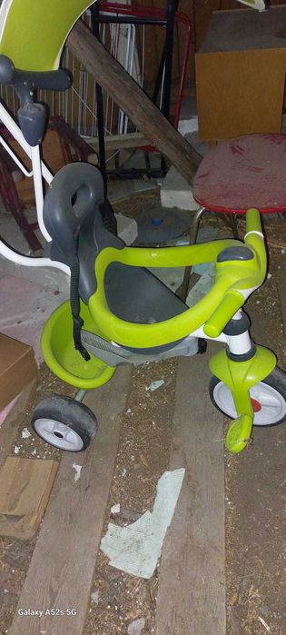 Vând tricicletă copii