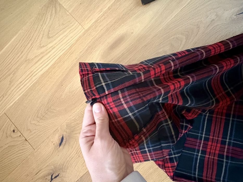 Fusta Zara XS in carouri discrete