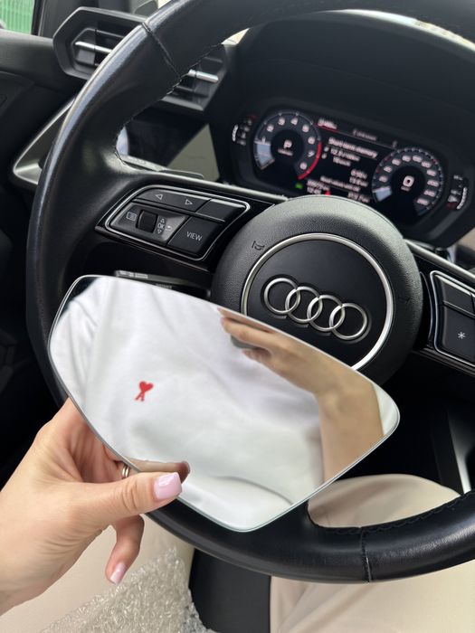 Vand oglinda  originala audi A3 -2023