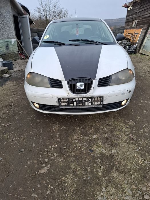 Vand   faruri capota  motor  seat ibizta an 2003