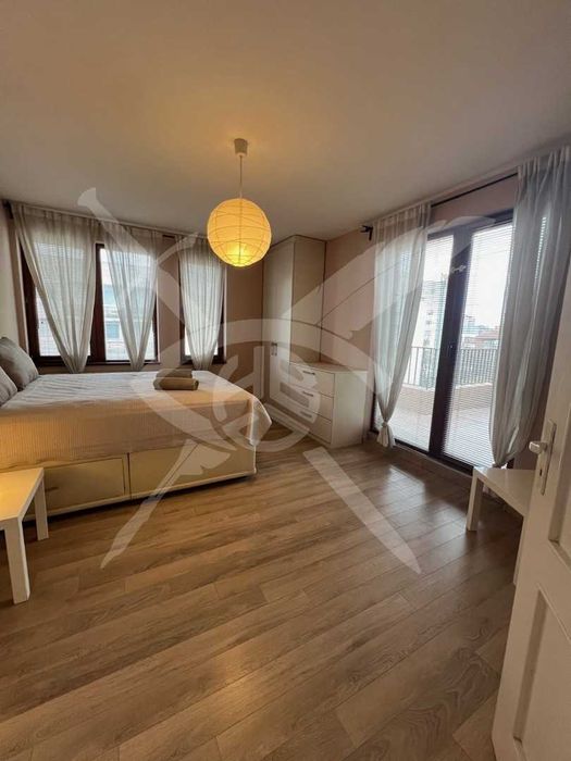 Дава се под наем Тристаен апартамент в София, Оборище - 120 кв.м за 1097.01 € - Снимка #2