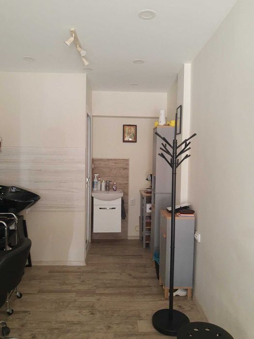 Давам под наем СТУДИО ЗА КРАСОТА, фризьор, маникюр, Помещение