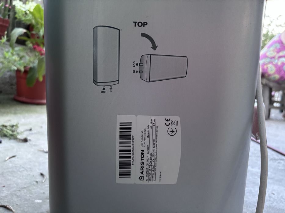 Boiler electric Ariston VELIS TECH 50 EU 45 L – stare foarte bună